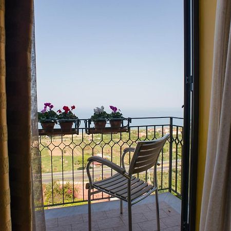 Hotel Villa Mare 奥塔维拉米奇 外观 照片