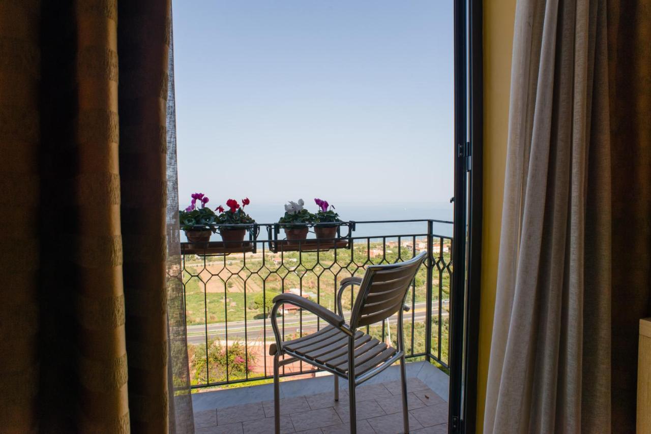 Hotel Villa Mare 奥塔维拉米奇 外观 照片