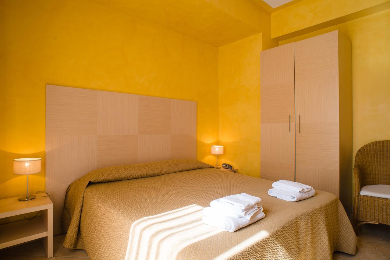Hotel Villa Mare 奥塔维拉米奇 外观 照片