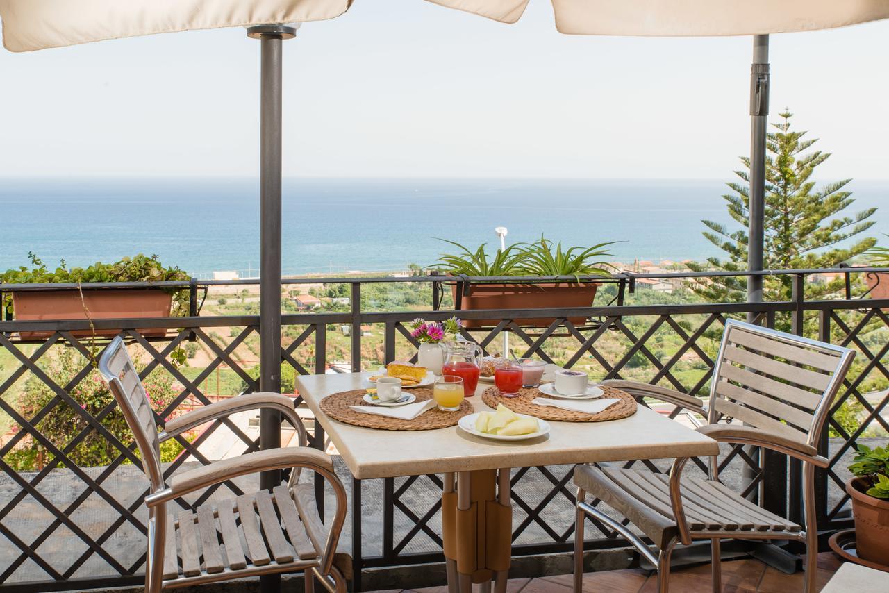 Hotel Villa Mare 奥塔维拉米奇 外观 照片