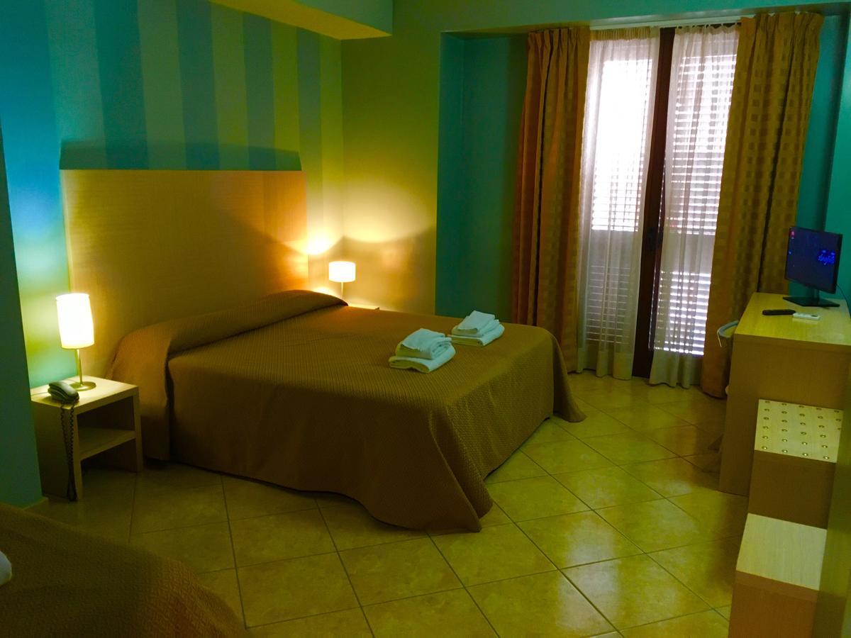 Hotel Villa Mare 奥塔维拉米奇 外观 照片